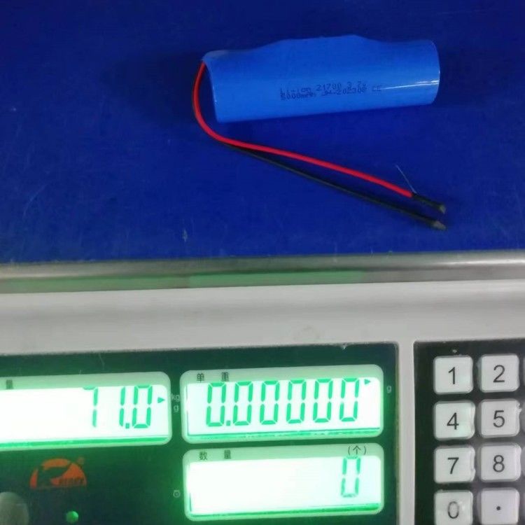 3.7V 5000mAh 21700 Pack met PCB en Leads 20 AWG voor elektronisch apparaat