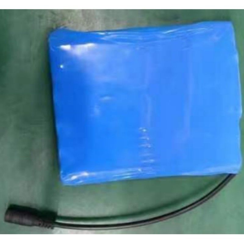 Slim 18650 batterijpakket 6S2P 22.2V 5Ah met DC 5.5x2.1mm connector BMS bovenaan