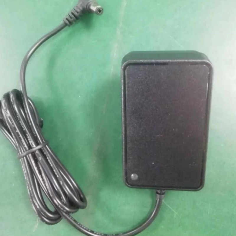 12V batterijoplader 2A US Plug DC Bend Head 90° 2.1 mm Barrel Jack Twee Amp