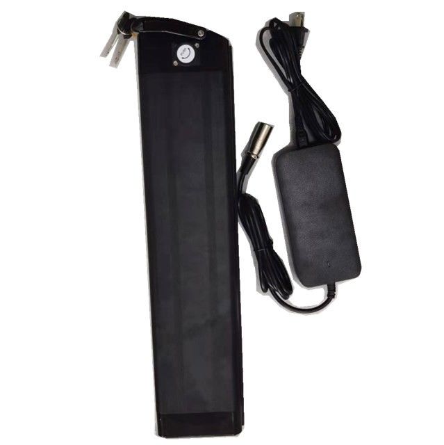 Zilveren vis Lithiumbatterij 48V 25Ah Lengte 630mm met oplader Voor E Bike
