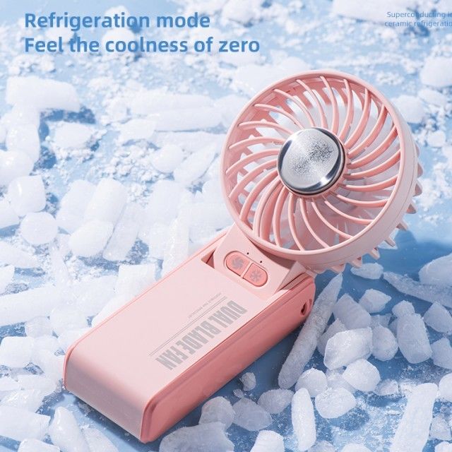 Gepersonaliseerde Mini Double Fan Blade Double Motor 180 graden Opvouwbare Handheld Fan met Super geleidende ijs porselein koeling